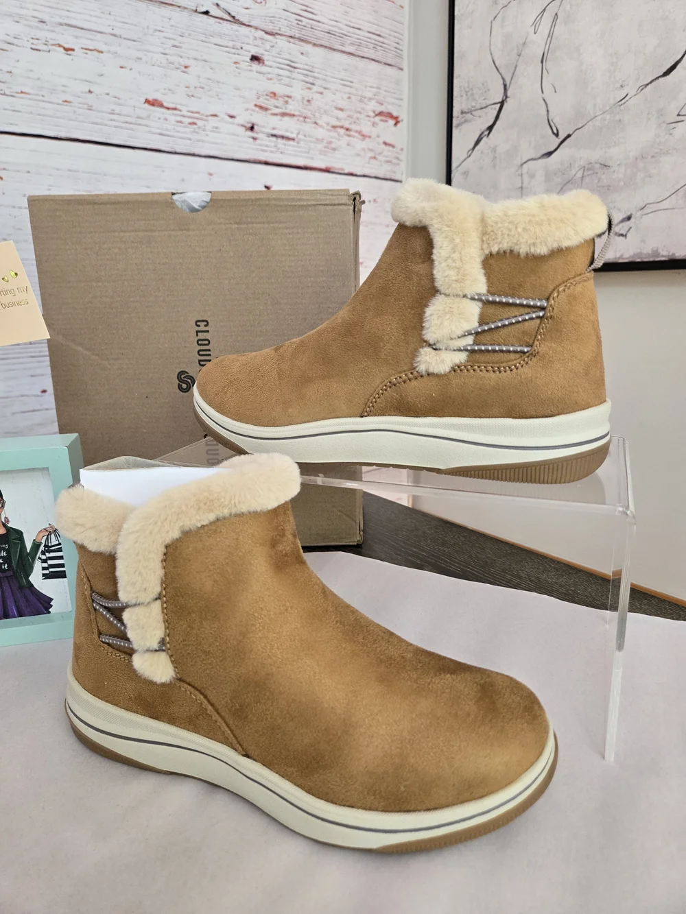 Clarks Cloudsteppers Breeze Fur Tan Ankle Boots Size 5M NIB